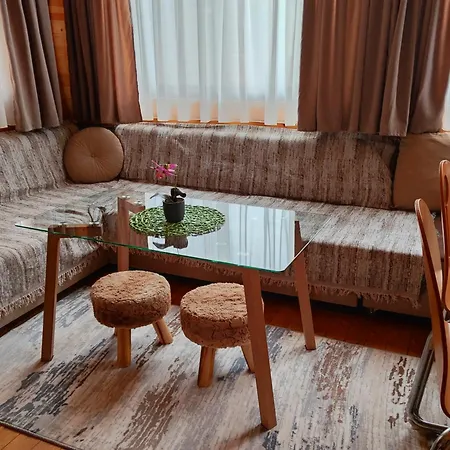 Semesterbostad таормина и месина Tjernomorets